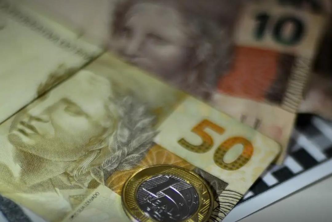 Cai o número de endividados no país, aponta entidade do comércio