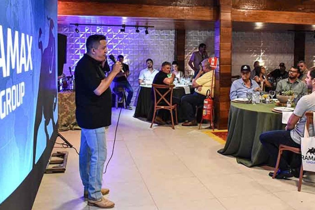 Multinacional promove encontro em Alta Floresta para estreitar relações com pecuaristas