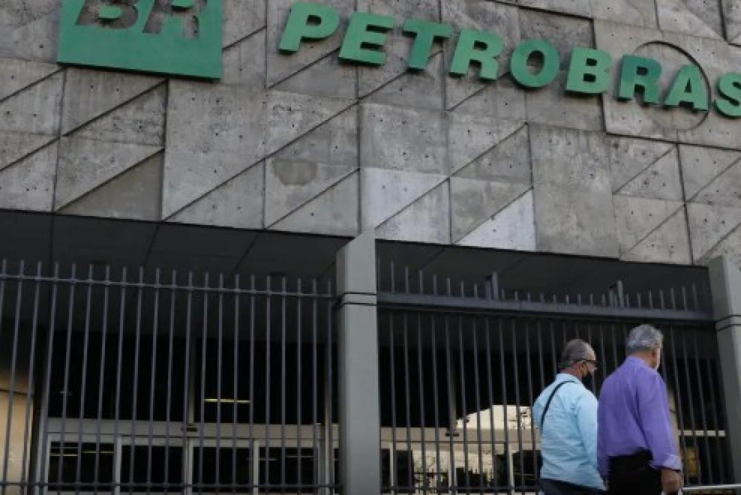 Petrobras assina contrato de venda de petróleo com estatal indiana