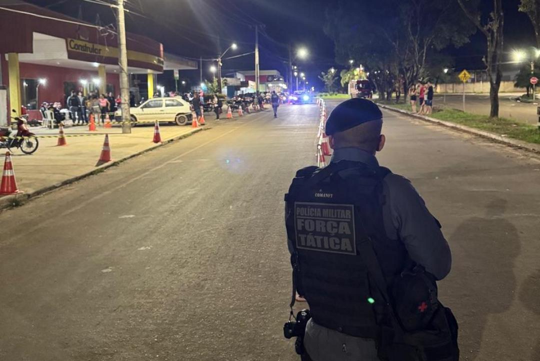 17 motoristas são detidos em blitz da Lei Seca, em Alta Floresta. 29 são flagrados sem CNH e 44 veículos são apreendidos.