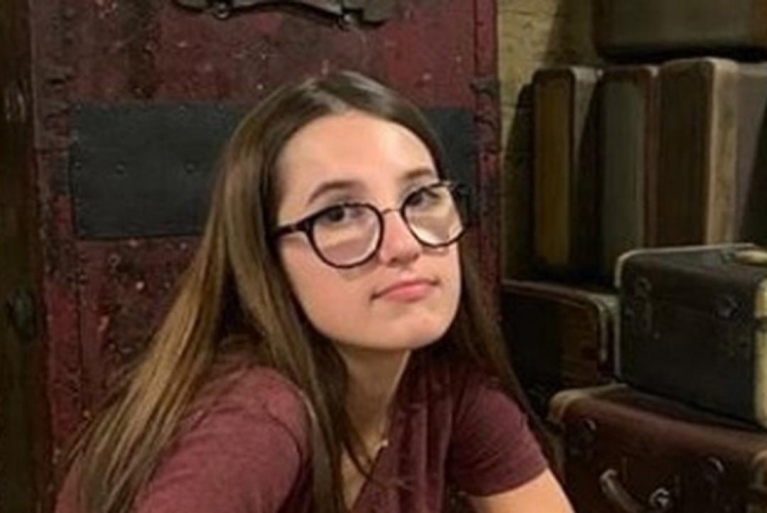 Jovem que matou amiga é expulsa de faculdade de medicina