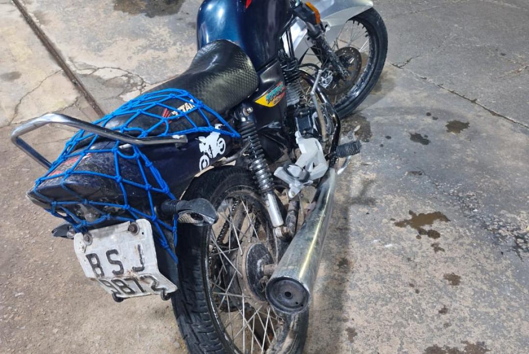 Alta Floresta: dupla invade posto com moto e sofre acidente em fuga da PM