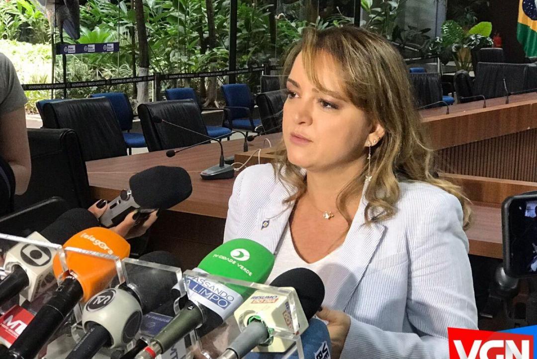 Secretária não atende convocação e pode responder por improbidade