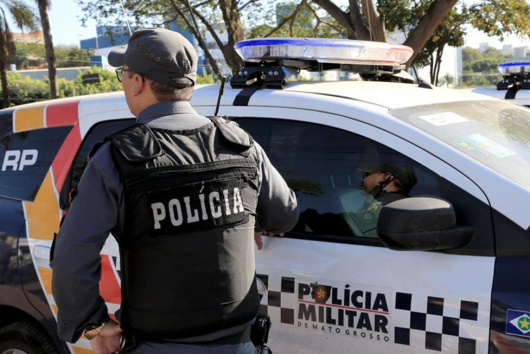 PM flagra tráfico de drogas à luz do dia em Alta Floresta