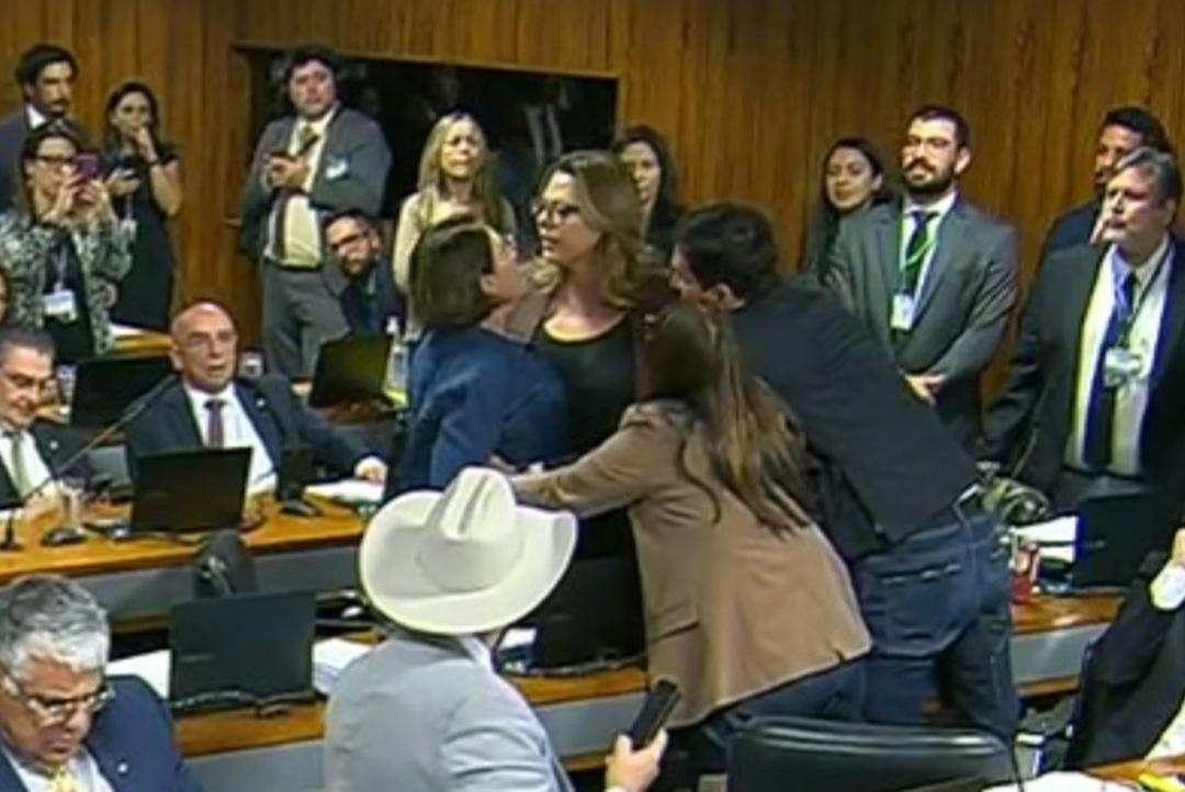 CPMI das fraudes do INSS: Deputada de MT e senadora se exaltam e trocam ataques em sessão