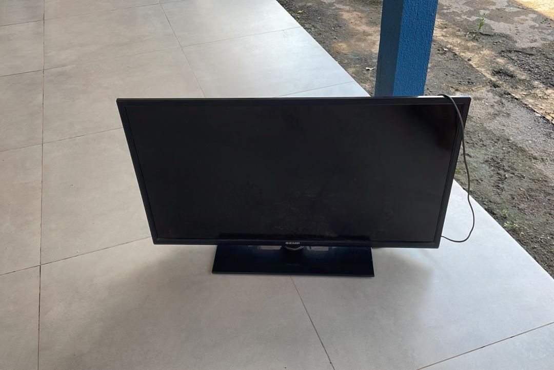  Alta Floresta: Moradora em viagem tem casa invadida e televisão roubada