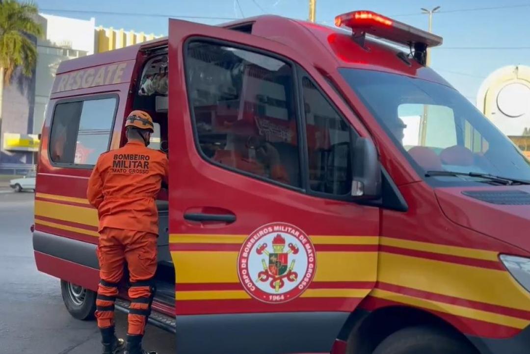 Motociclista fica ferida após colisão com caminhonete em cruzamento de Alta Floresta