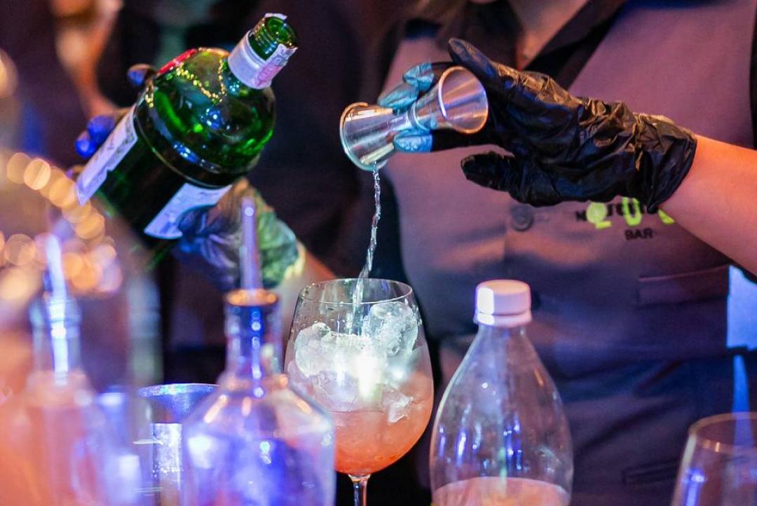 Bares registram queda no movimento com crise do Metanol