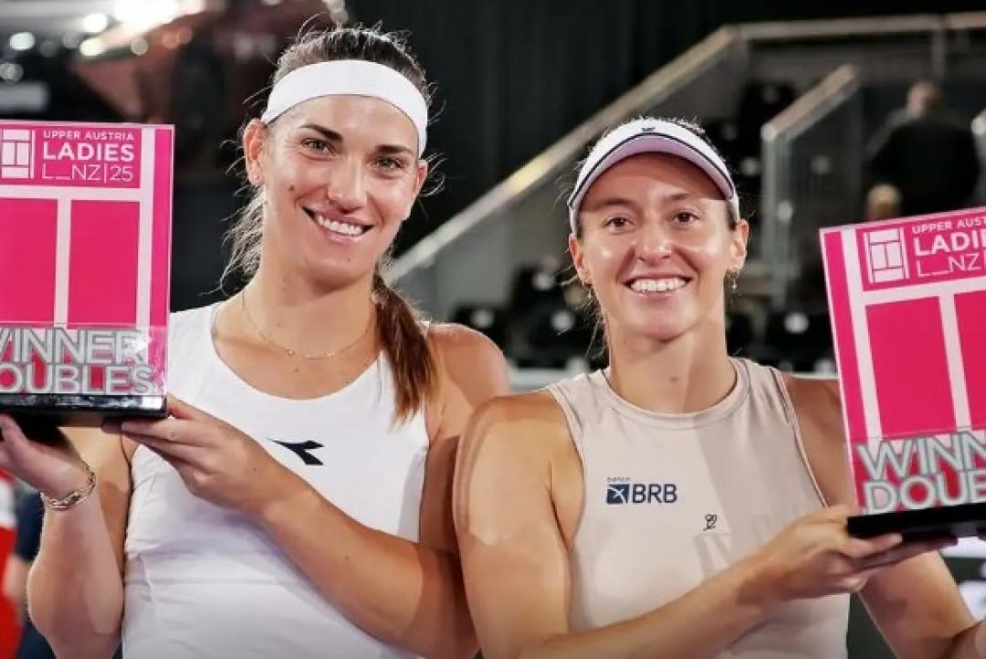 Stefani sobe no ranking após título de duplas no WTA 500 na Áustria